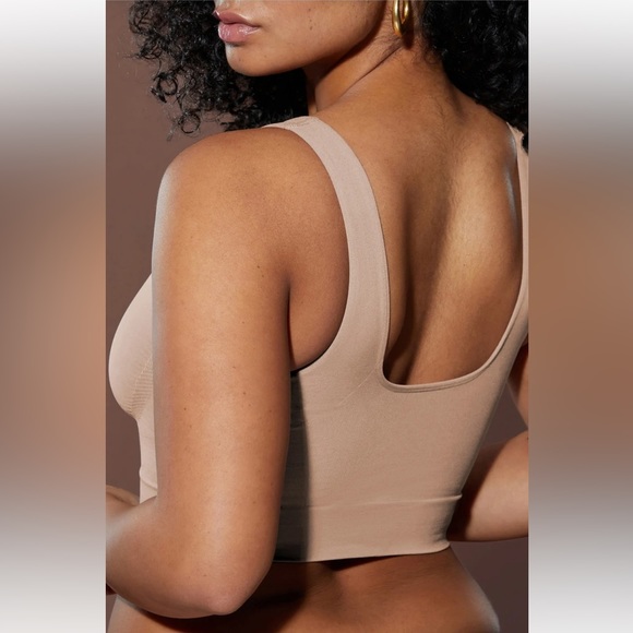 ✨Host Pick✨ YITTY Lizzo Nearly Naked Shaping Midi Bra - Picture 3 of 11